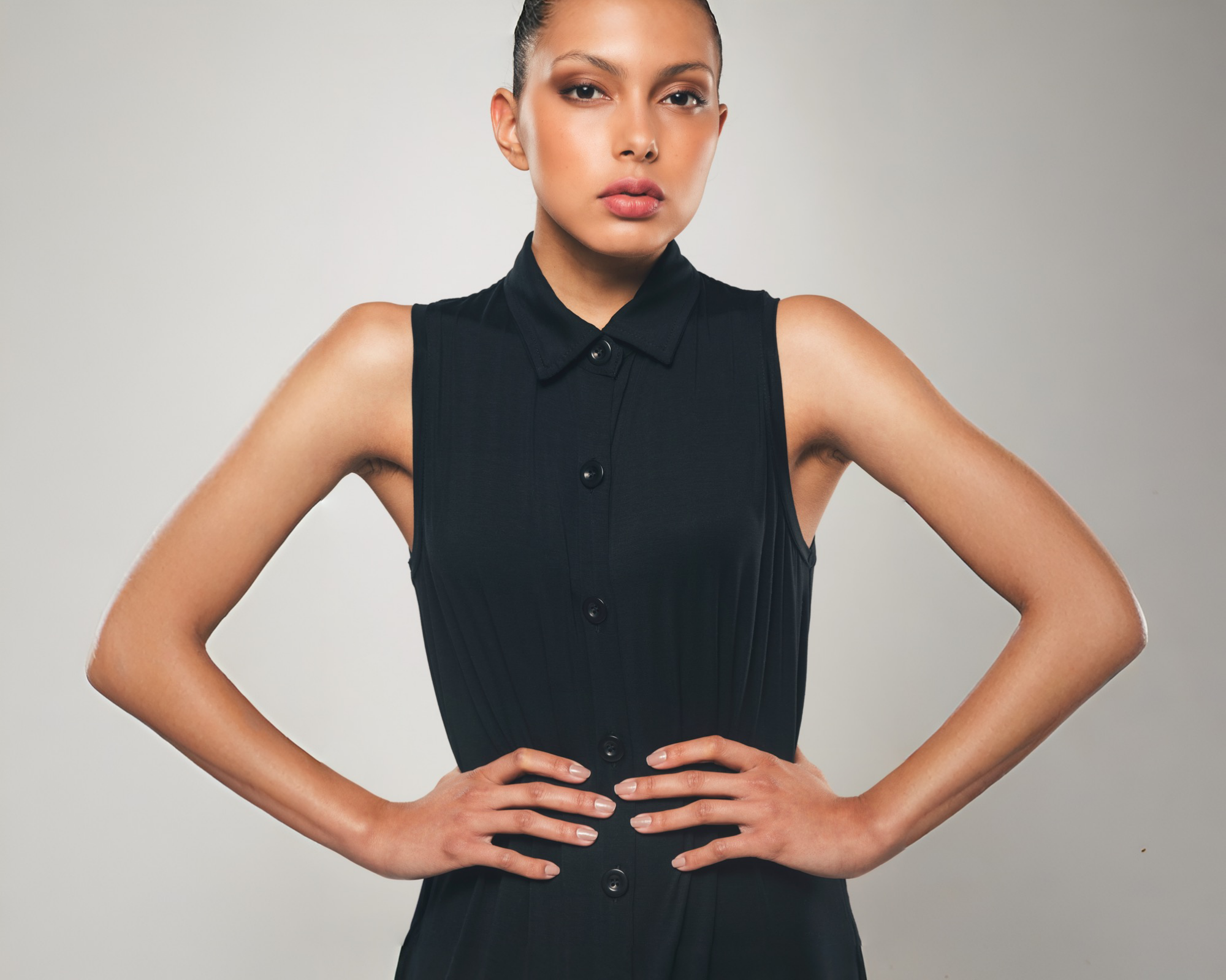 Woman wearing Organique athleisure