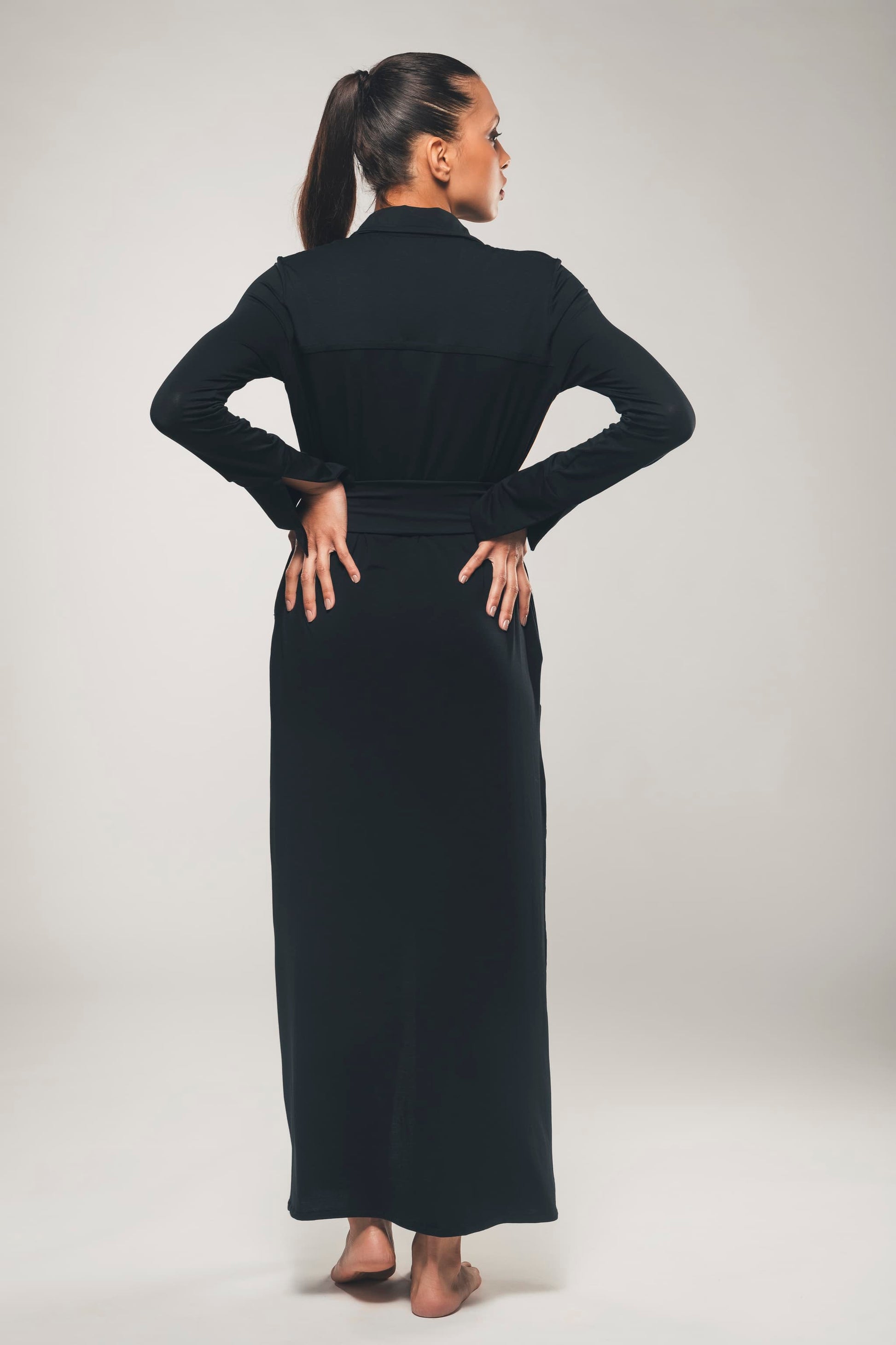 Maxi Shirt Dress in Black - L (1012) Maxi Shirt Dress in Black - L (1012)